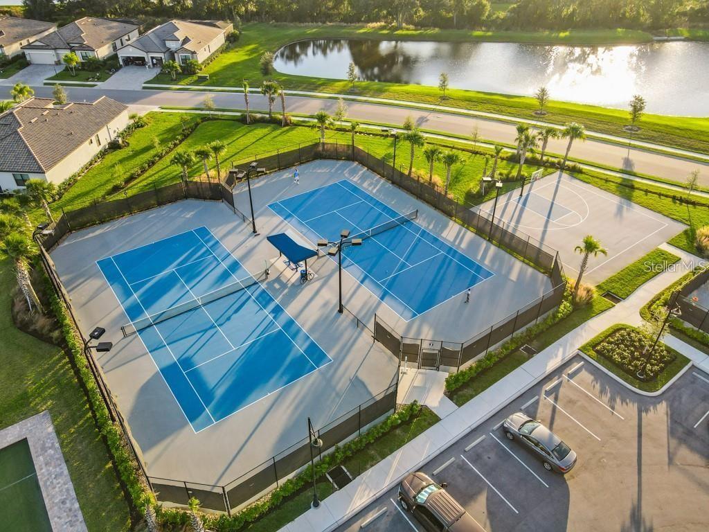 17430 POLO TRAIL, Bradenton, FL 34211