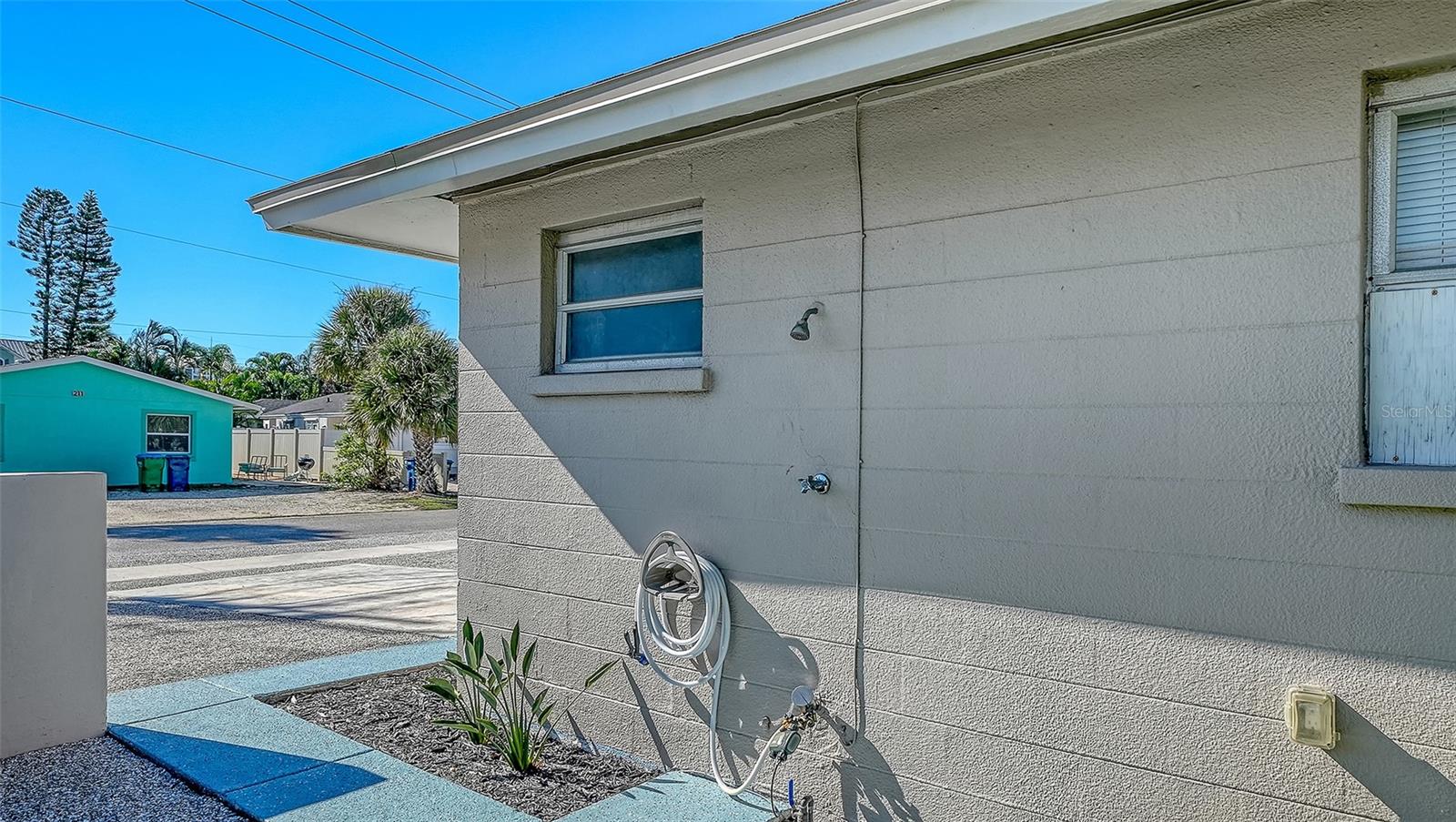 210 66TH STREET, Holmes Beach, FL 34217