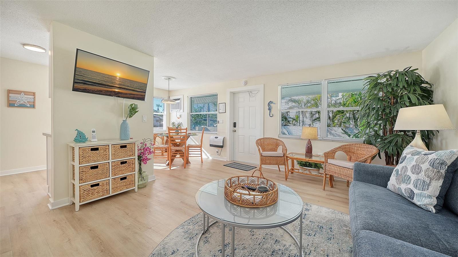 210 66TH STREET, Holmes Beach, FL 34217