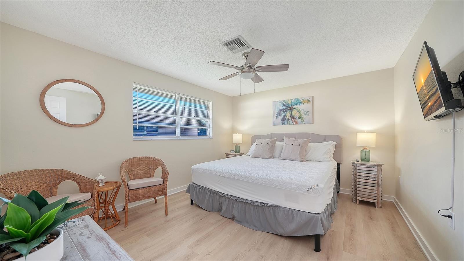 210 66TH STREET, Holmes Beach, FL 34217