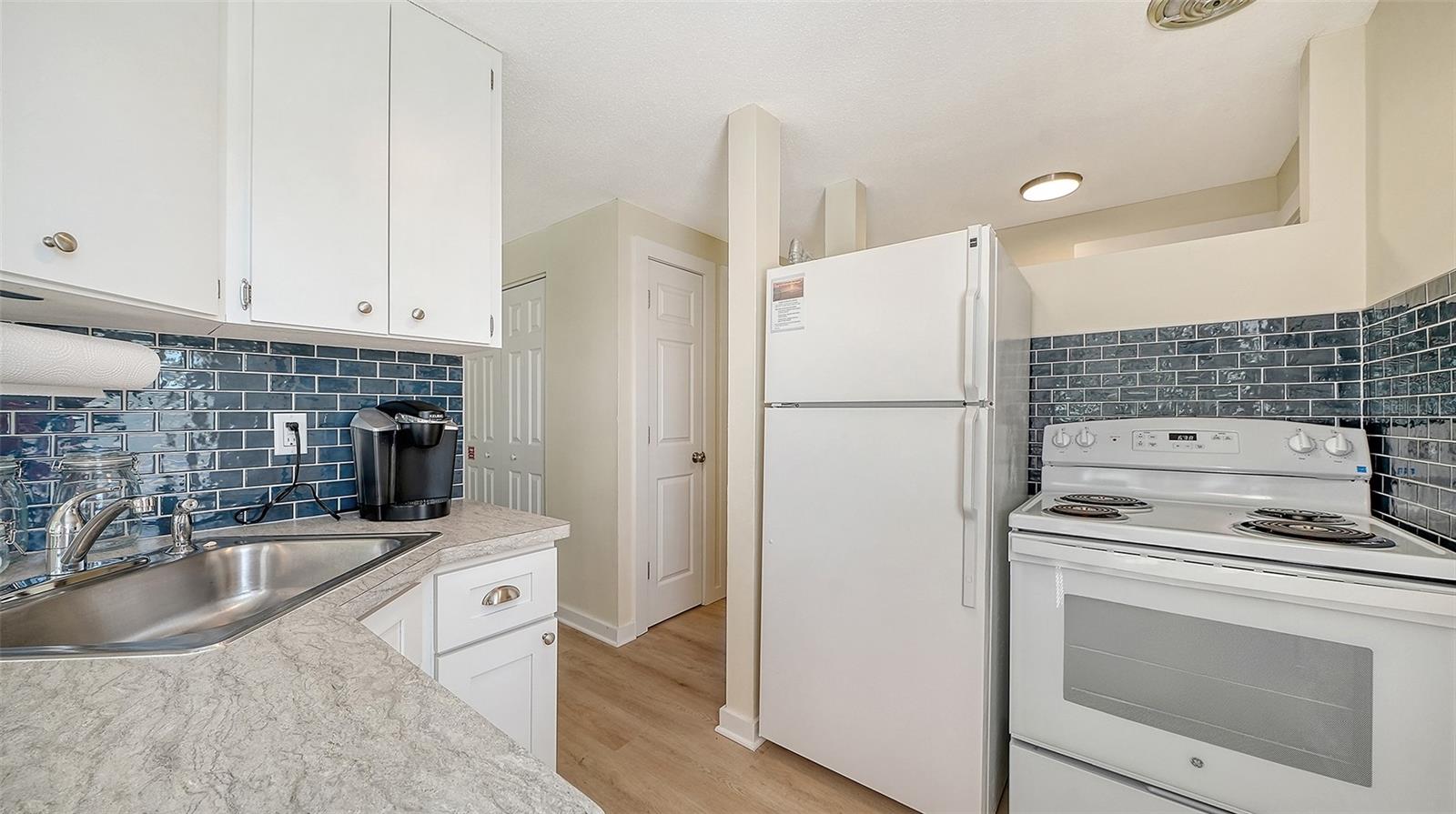 210 66TH STREET, Holmes Beach, FL 34217
