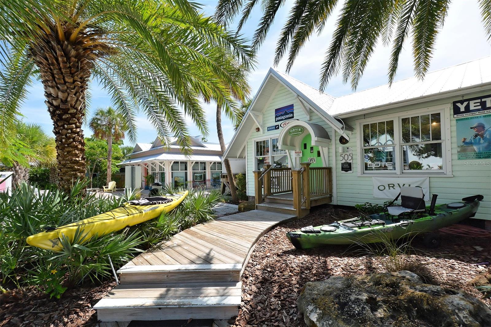 210 66TH STREET, Holmes Beach, FL 34217