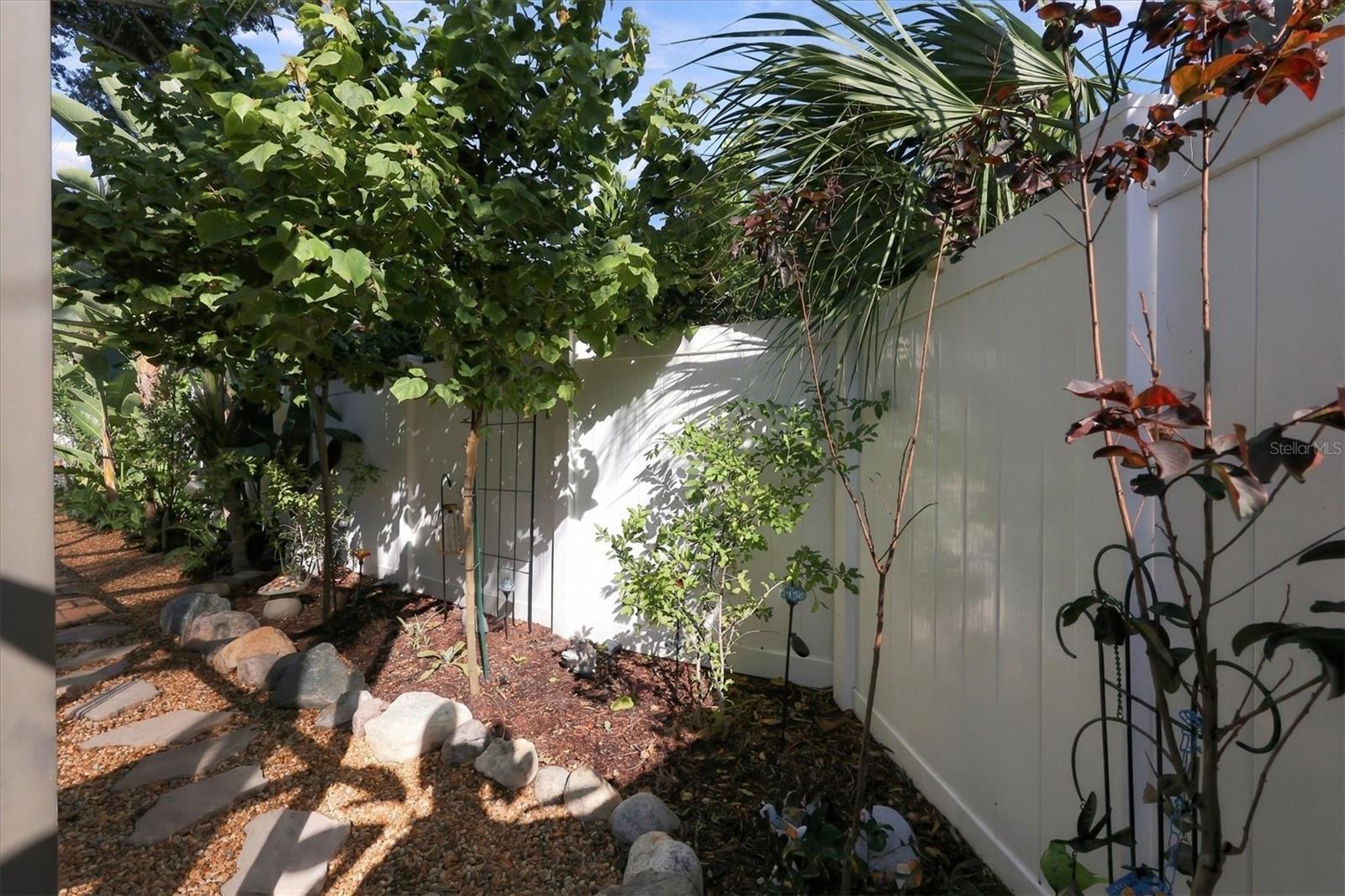 2557 TEMPLE STREET, Sarasota, FL 34239