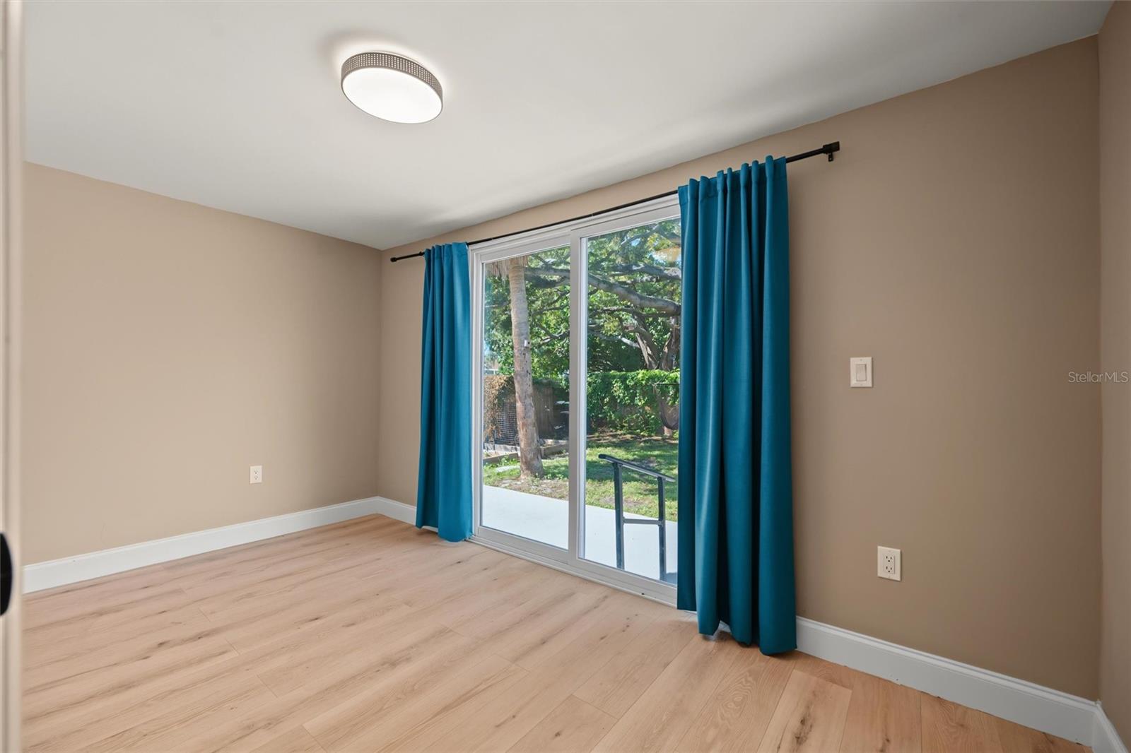 1815 12TH STREET S, St Petersburg, FL 33705