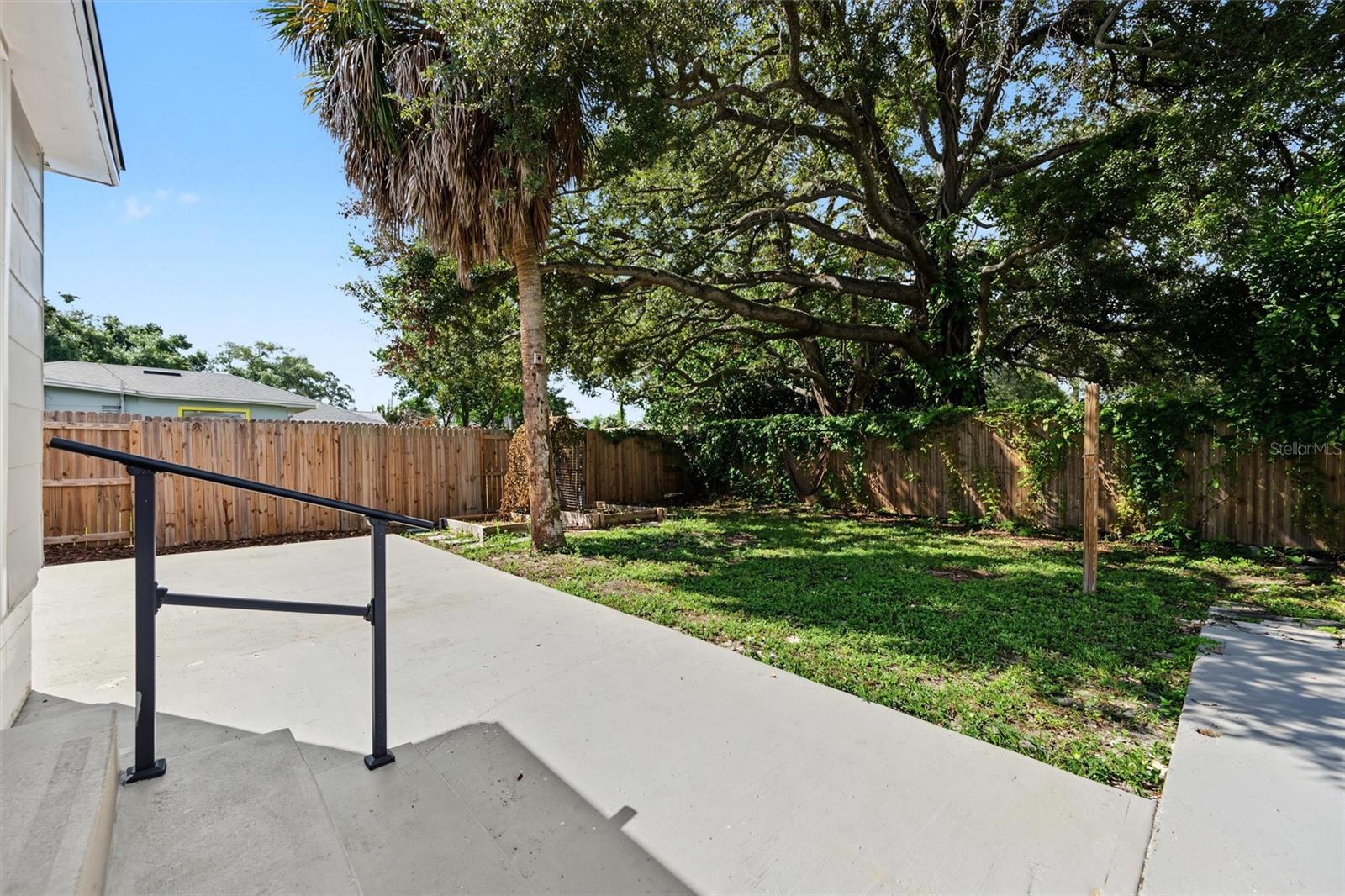1815 12TH STREET S, St Petersburg, FL 33705
