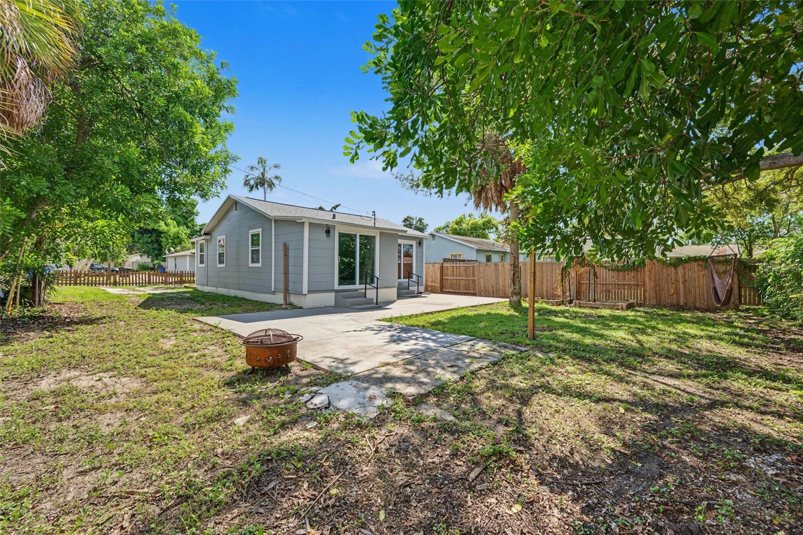 1815 12TH STREET S, St Petersburg, FL 33705