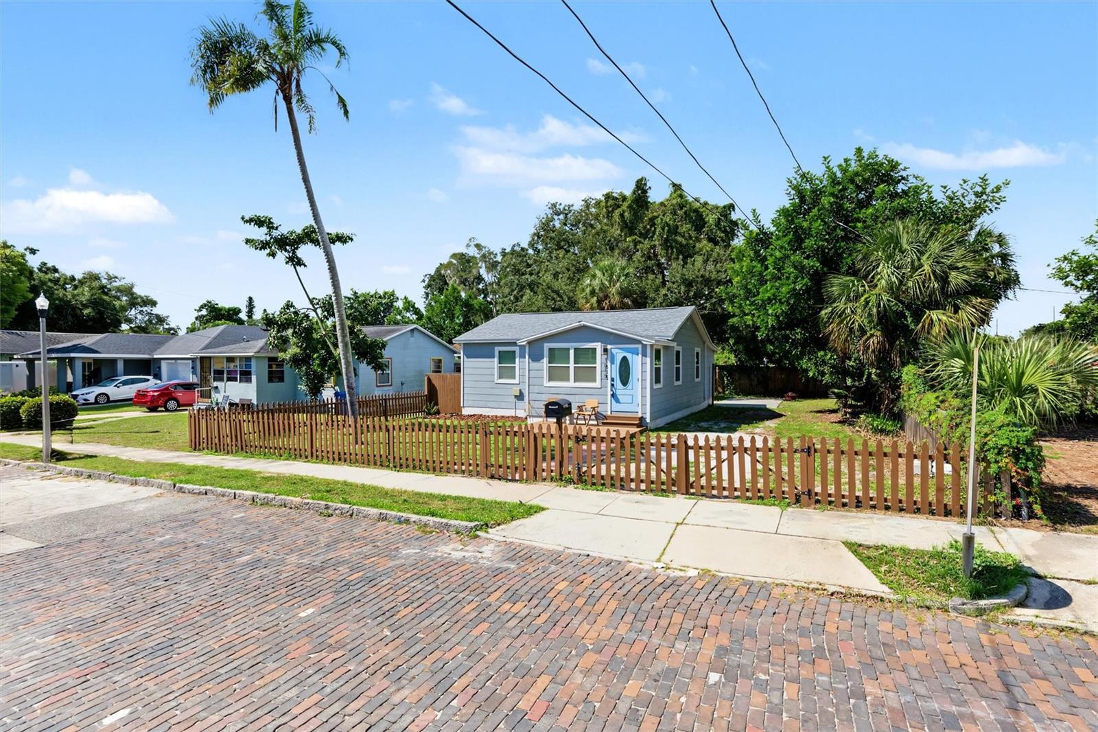 1815 12TH STREET S, St Petersburg, FL 33705