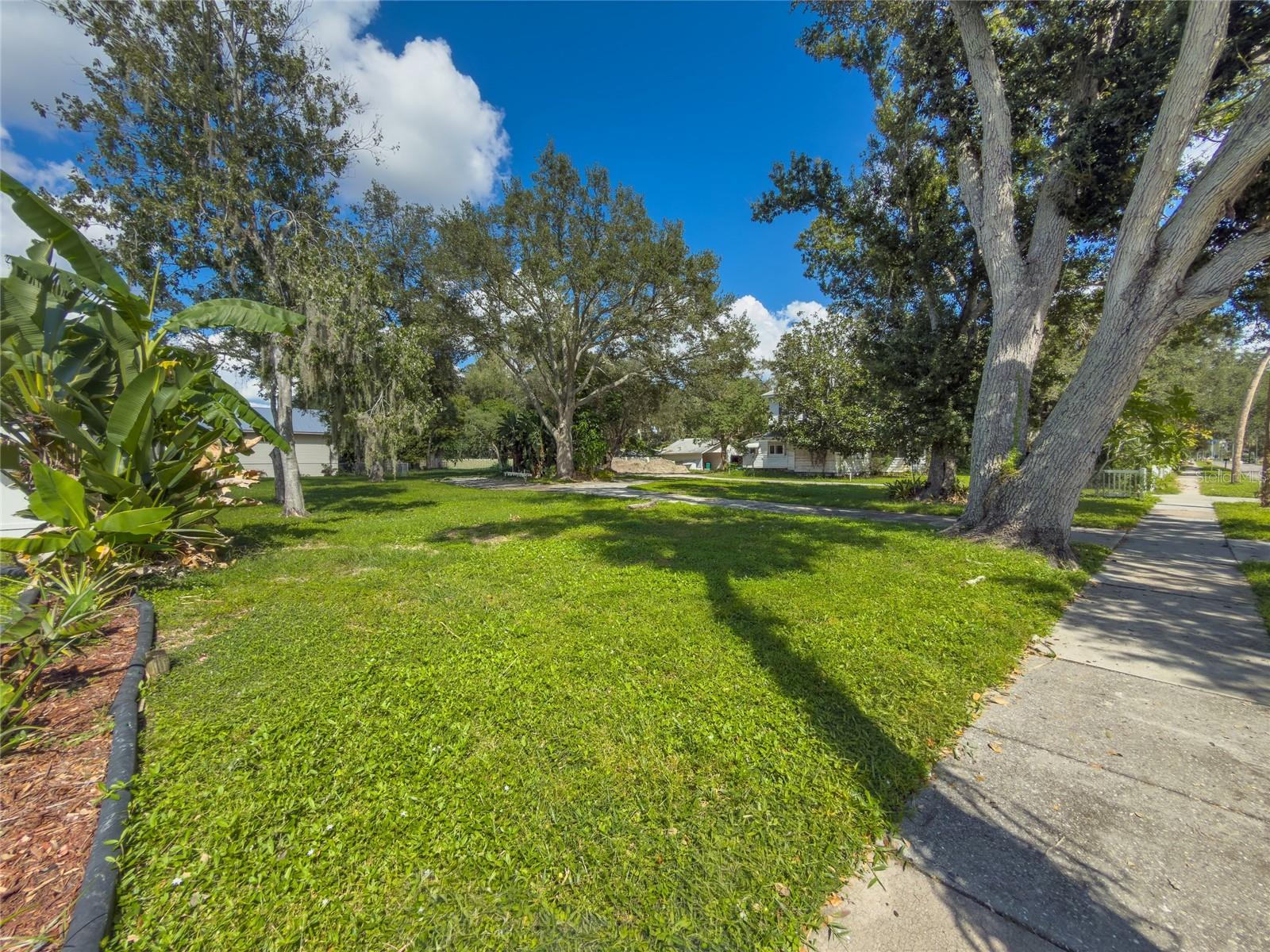 1706 4TH STREET W, Palmetto, FL 34221
