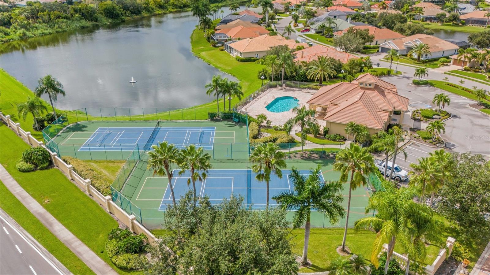 clubhouse/community pool/tennis-pickleball courts