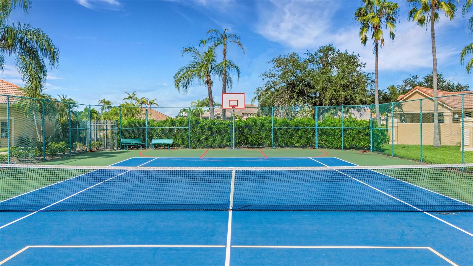 tennis court/basketball court