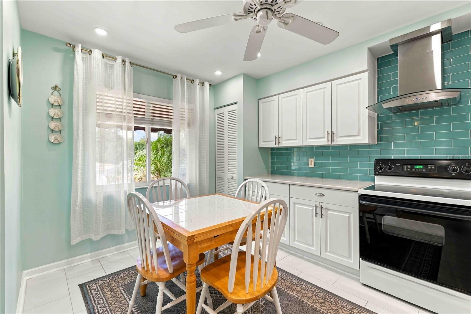 6101 34TH STREET W, #22H, Bradenton, FL 34210