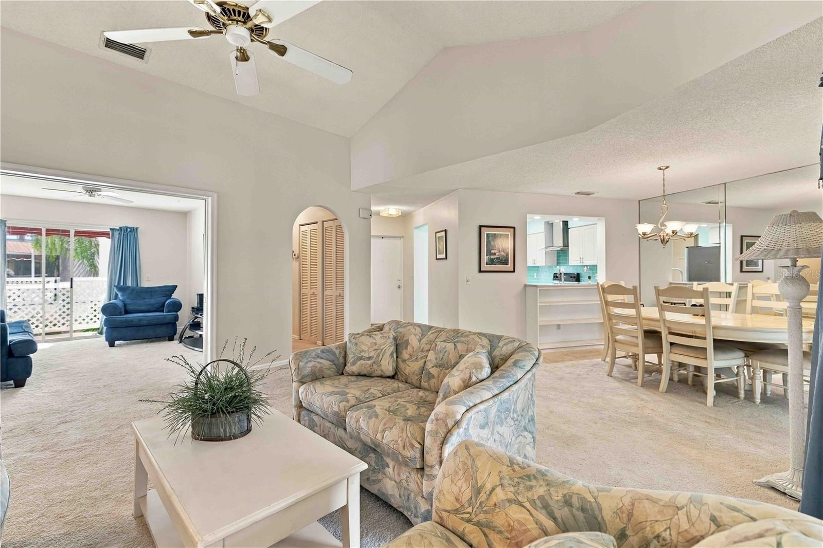 6101 34TH STREET W, #22H, Bradenton, FL 34210