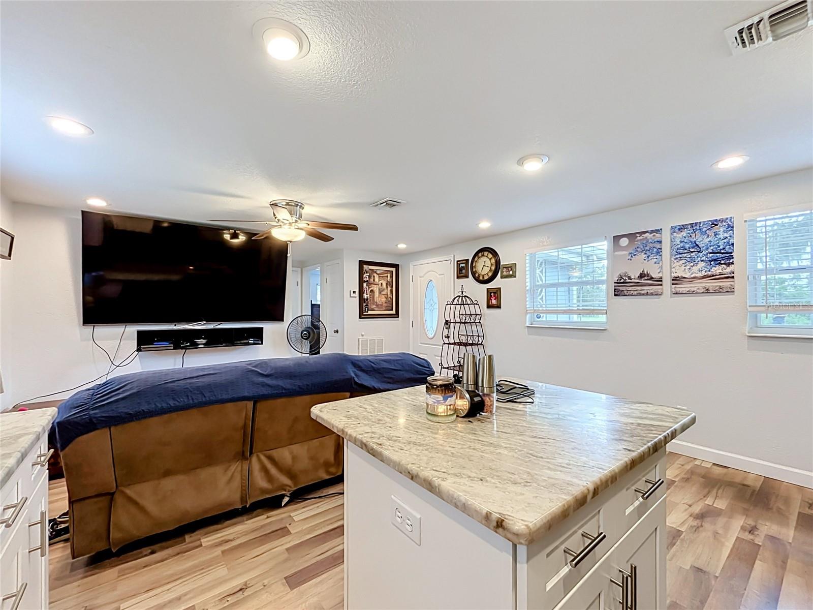 1006 SE 2ND STREET, Mulberry, FL 33860