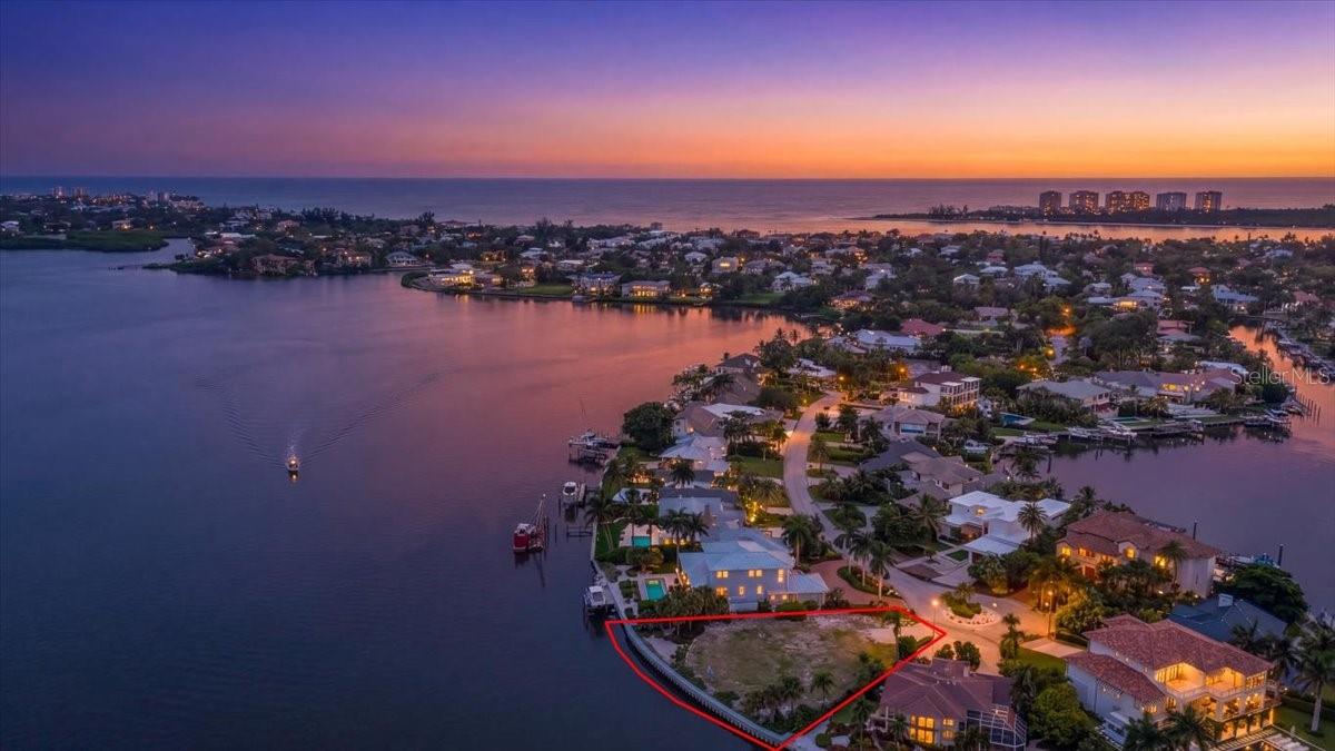 894 FREELING DRIVE, Sarasota, FL 34242