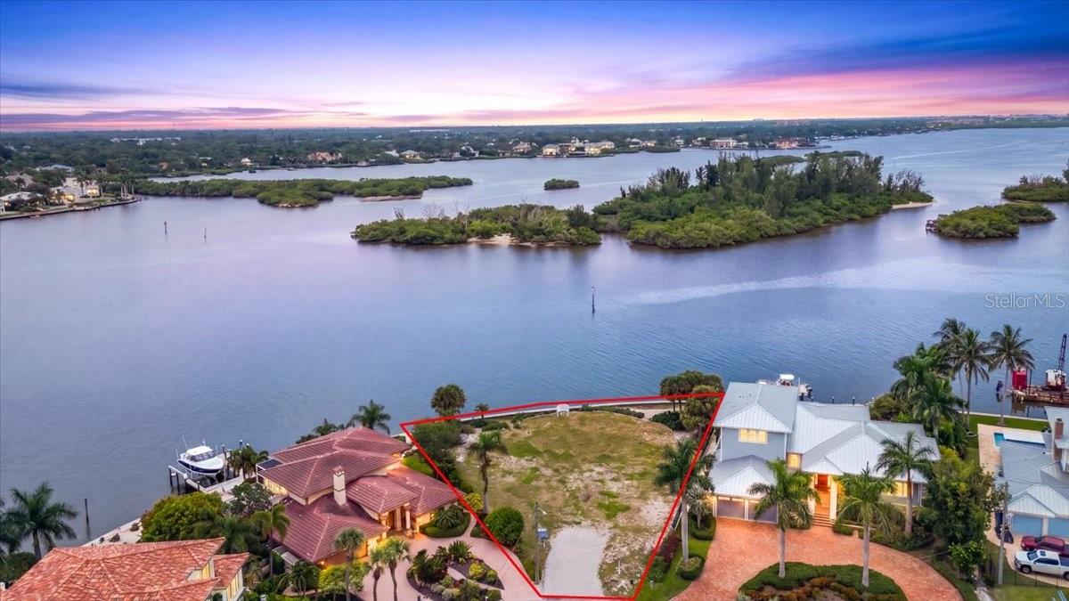 894 FREELING DRIVE, Sarasota, FL 34242