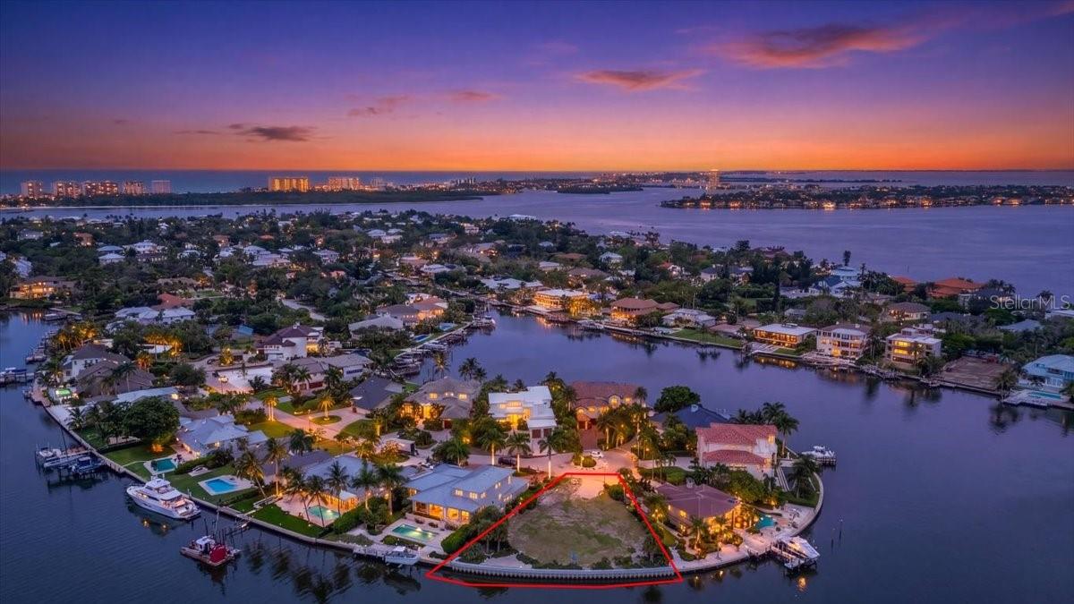 894 FREELING DRIVE, Sarasota, FL 34242