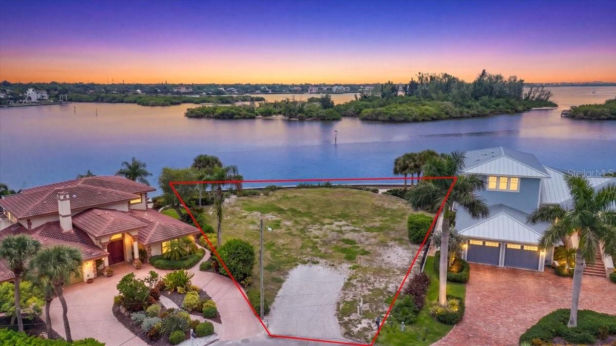 894 FREELING DRIVE, Sarasota, FL 34242