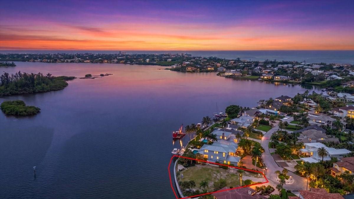 894 FREELING DRIVE, Sarasota, FL 34242