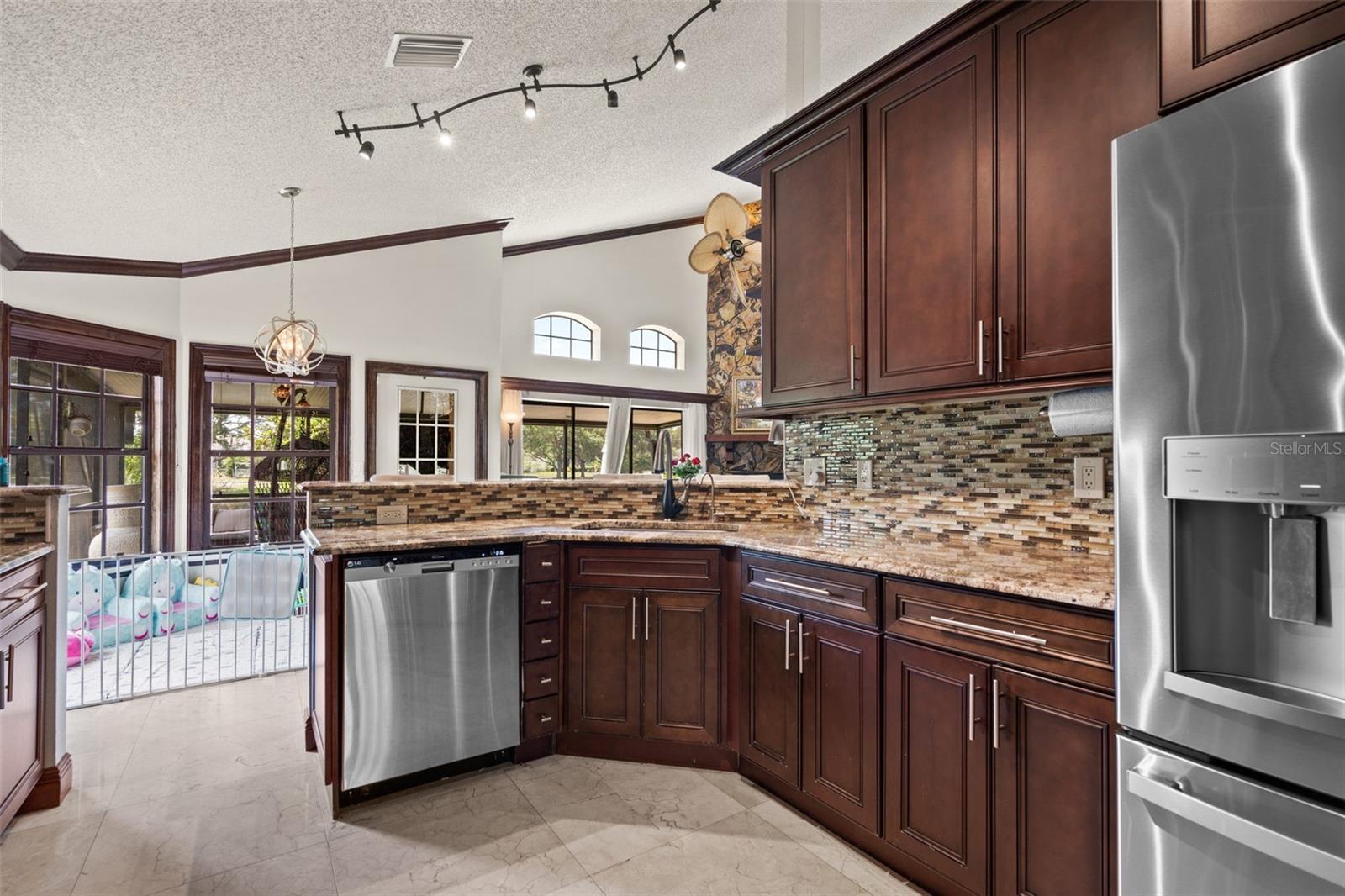 1009 45TH STREET E, Bradenton, FL 34208