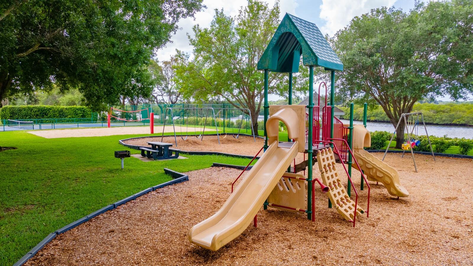 1009 45TH STREET E, Bradenton, FL 34208