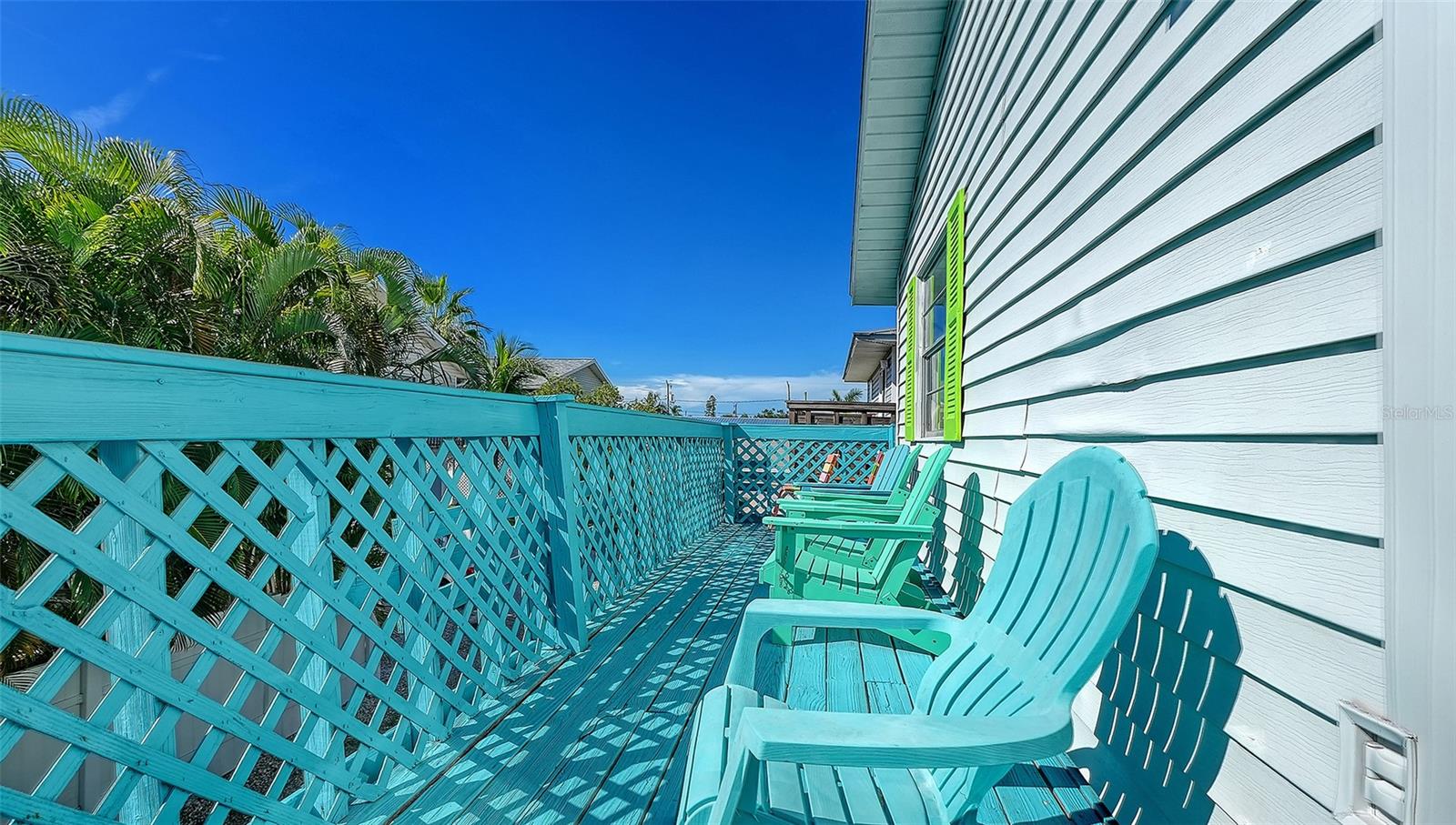 Unit B, side balcony.