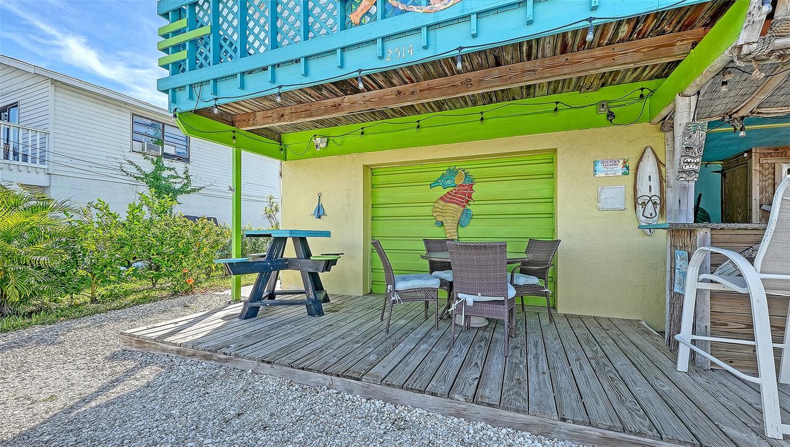 Open front deck.
