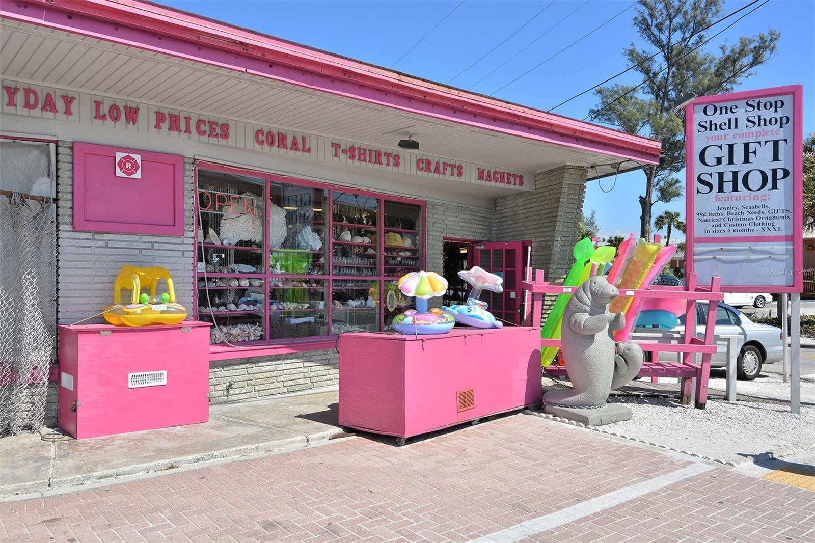 Shopping close by.