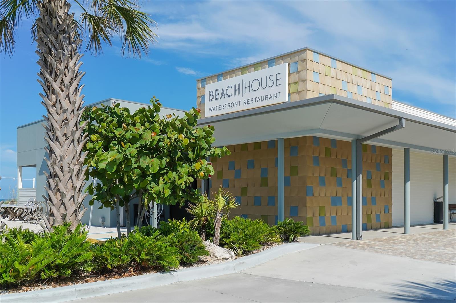 Area restaurant close by - Beach House Restaurant.