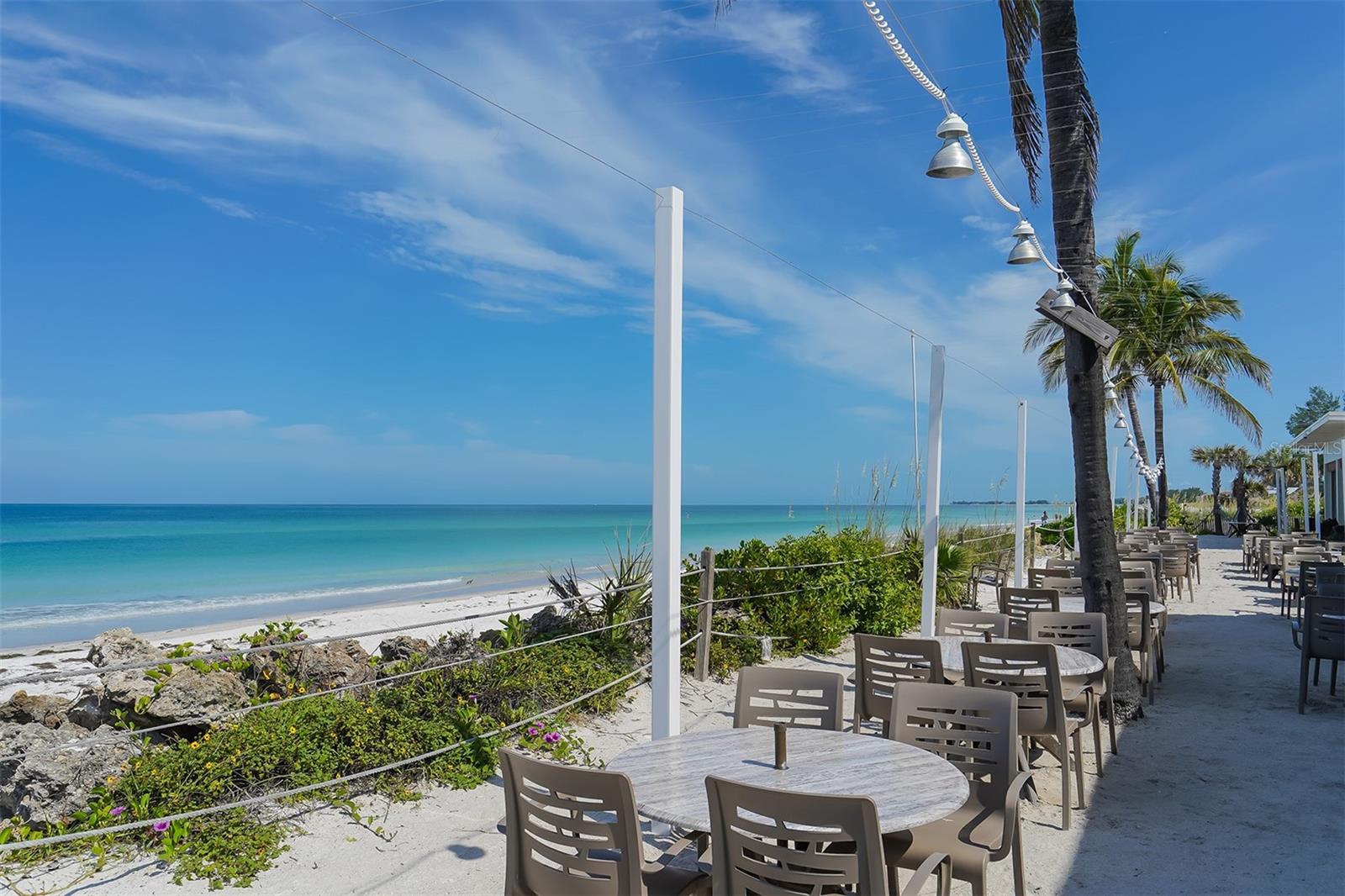 Area restaurant close by - Beach House Restaurant.