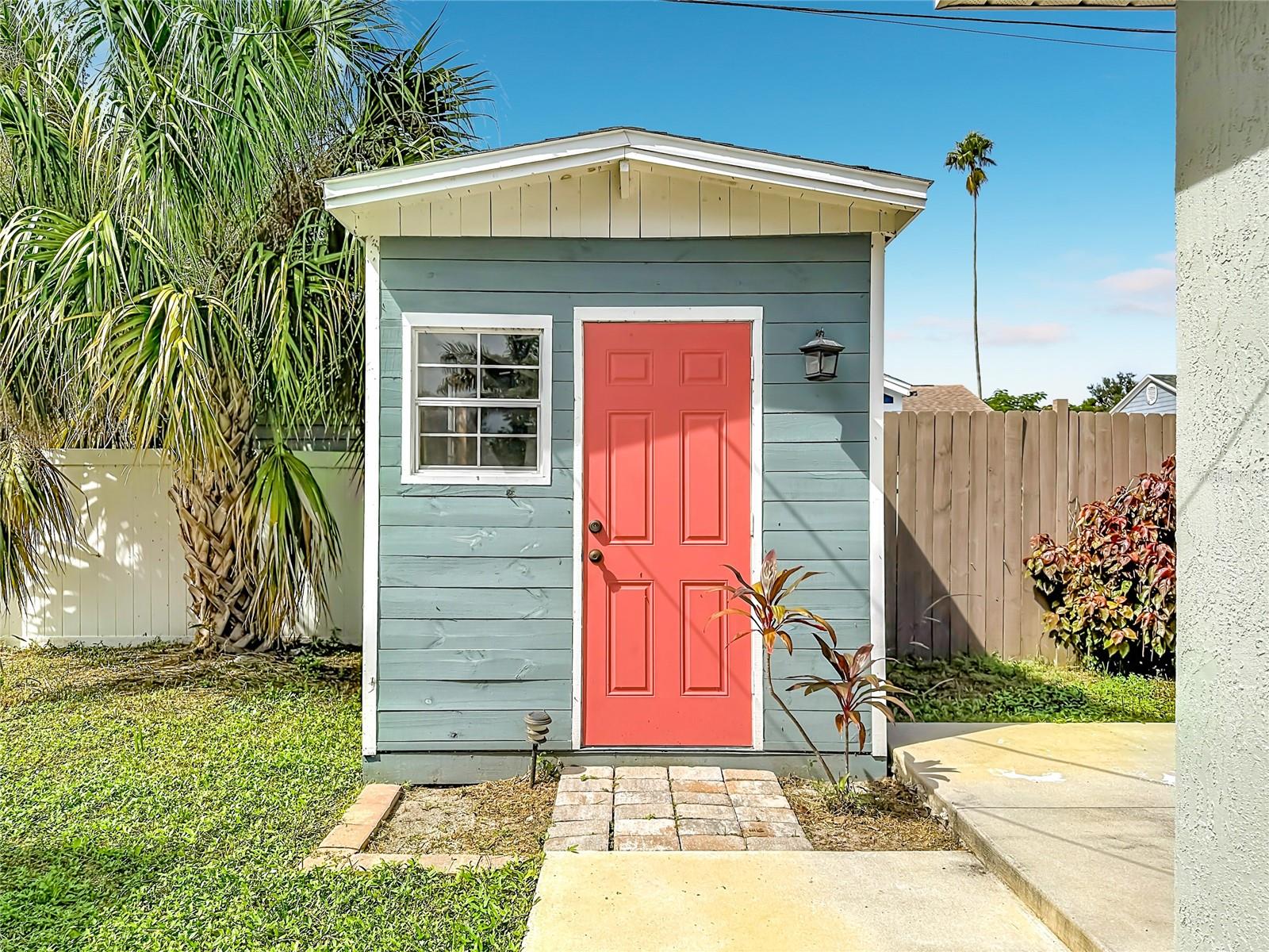 812 33RD STREET W, Bradenton, FL 34205
