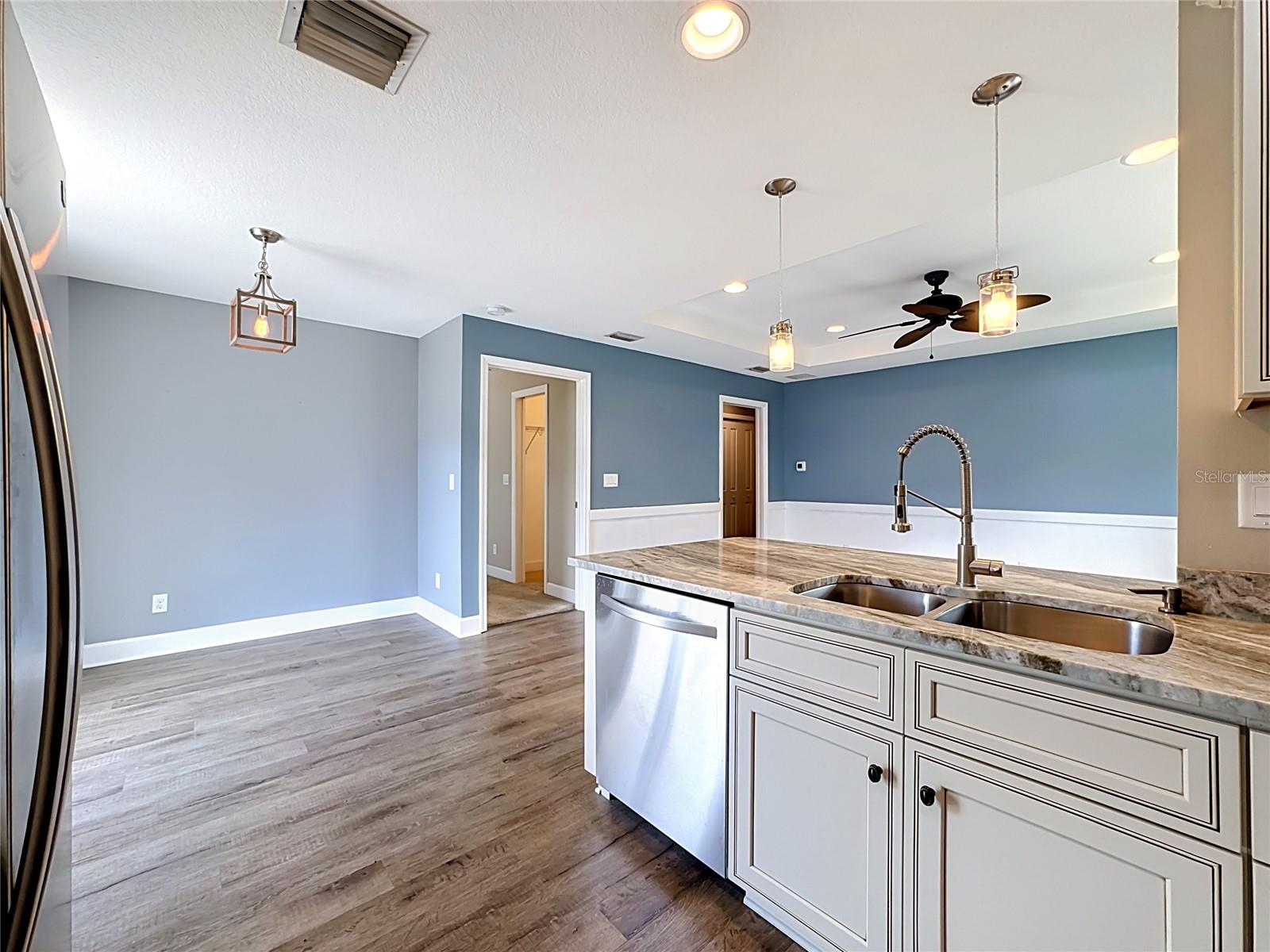 812 33RD STREET W, Bradenton, FL 34205