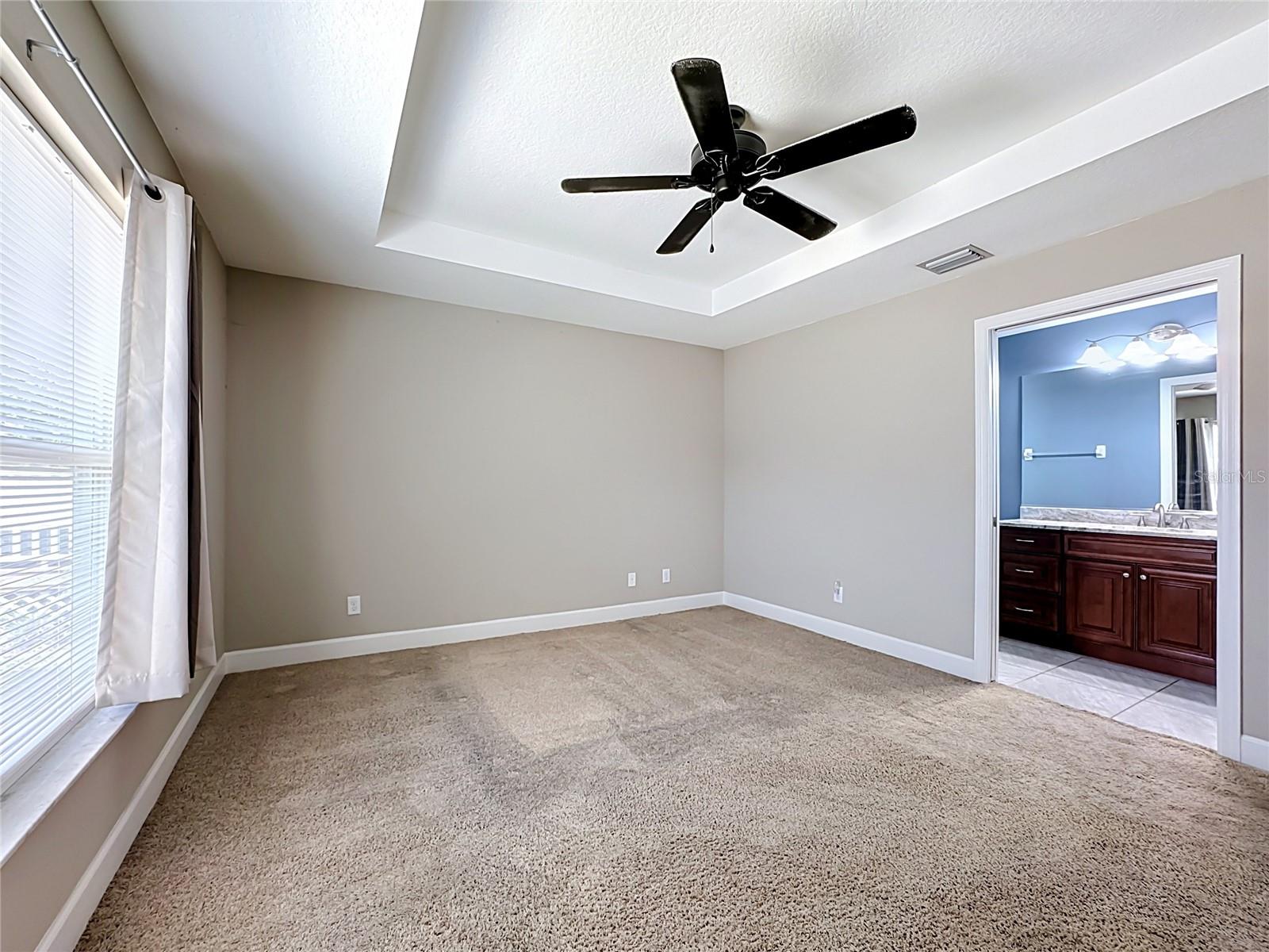 812 33RD STREET W, Bradenton, FL 34205