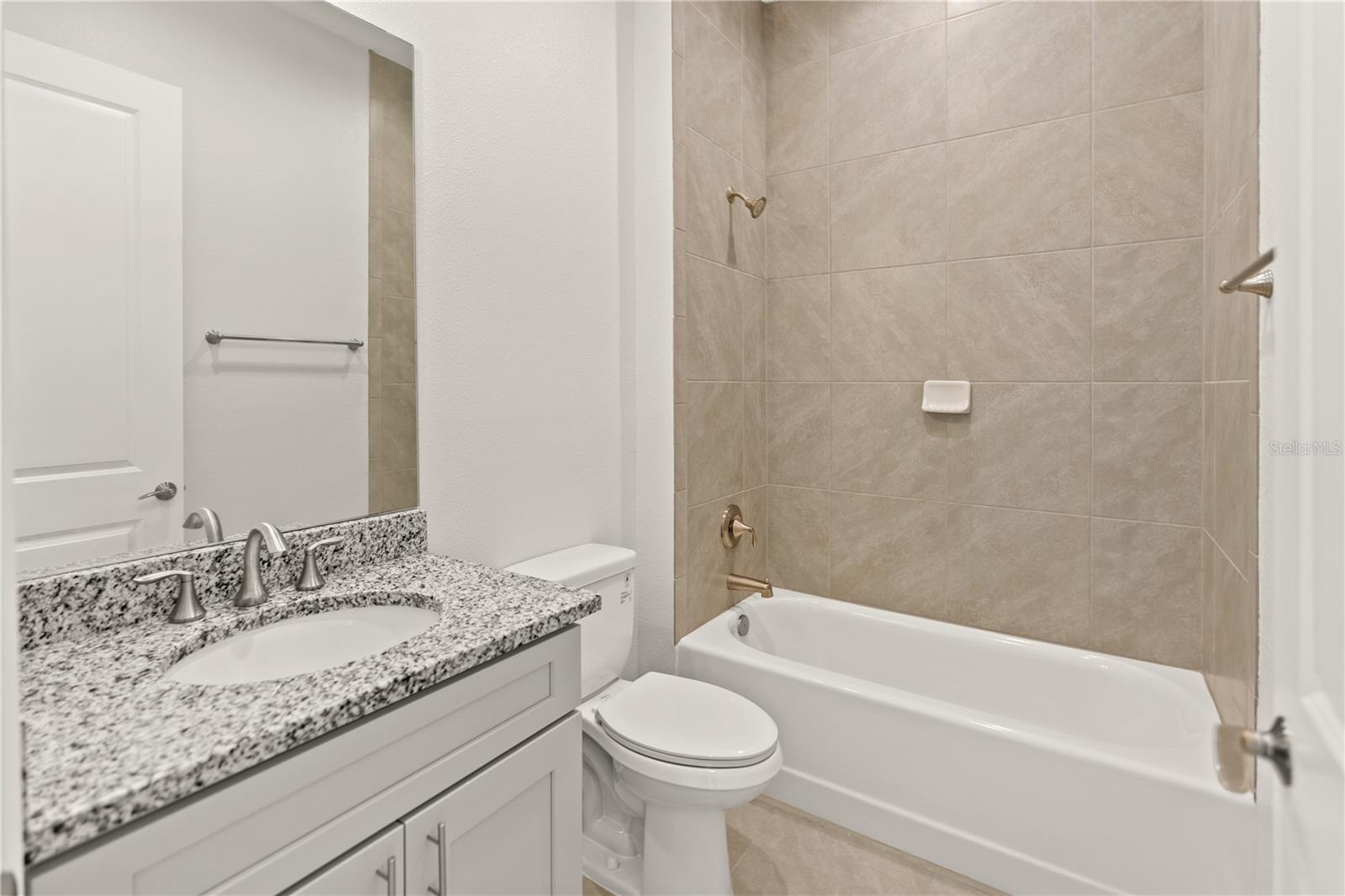 7611 34TH AVENUE W, #301, Bradenton, FL 34209