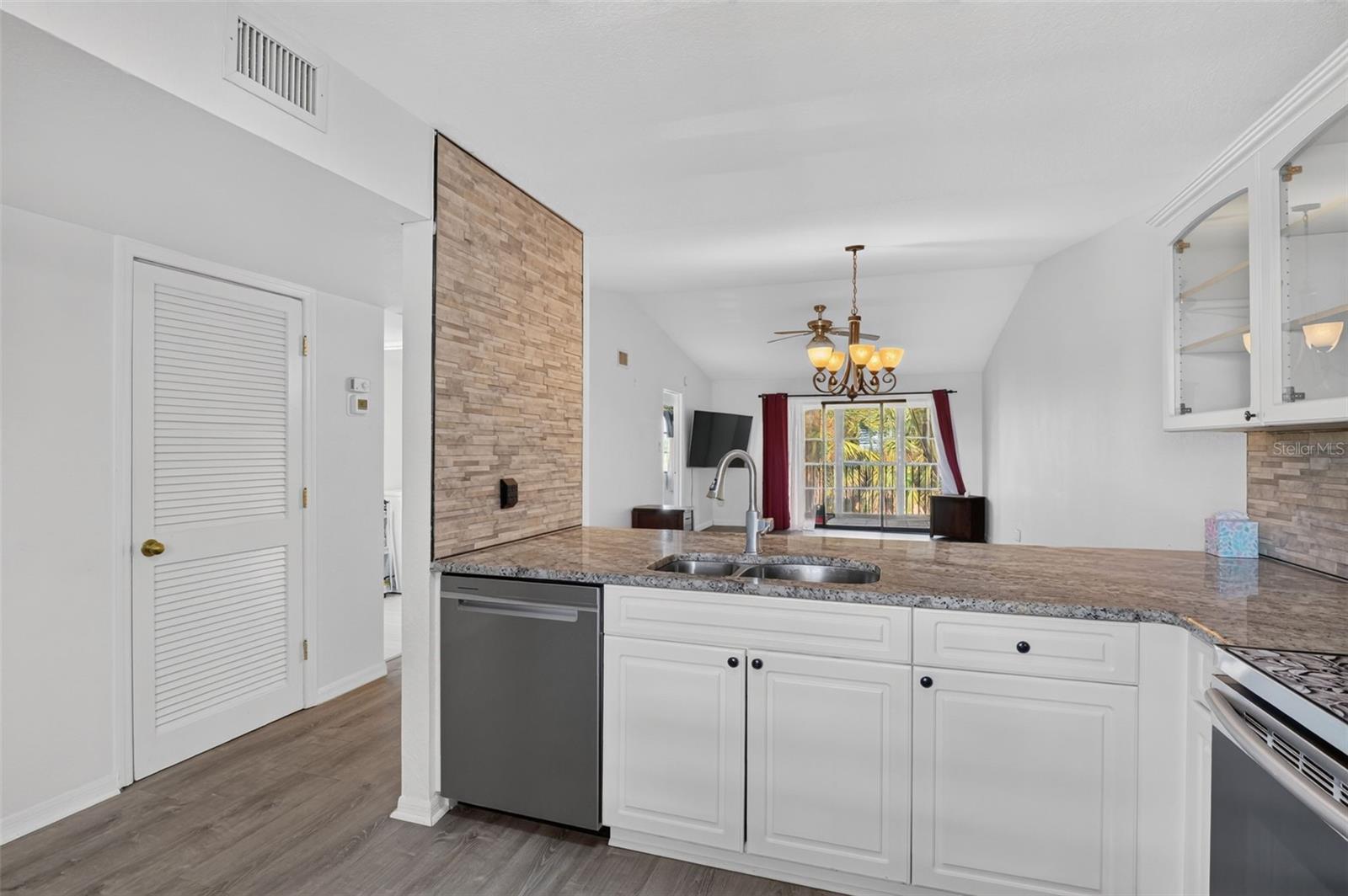 175 KINGS HIGHWAY, #C4, Punta Gorda, FL 33983