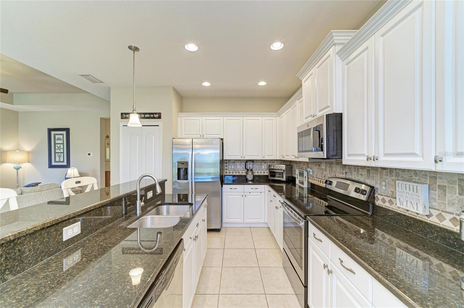11728 FENNEMORE WAY, Parrish, FL 34219