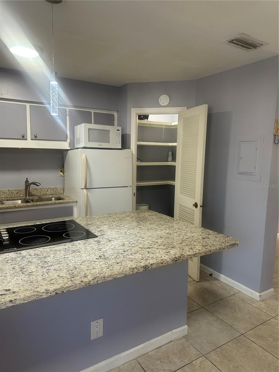 4507 9TH STREET W, #D8, Bradenton, FL 34207
