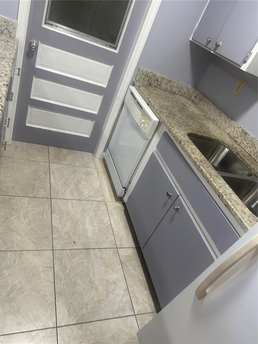 4507 9TH STREET W, #D8, Bradenton, FL 34207