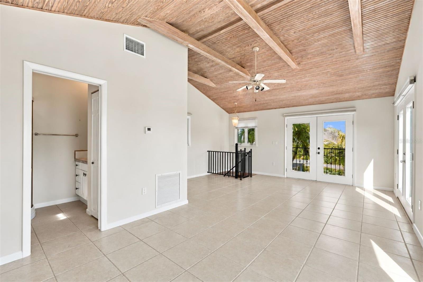528 KEY ROYALE DRIVE, Holmes Beach, FL 34217