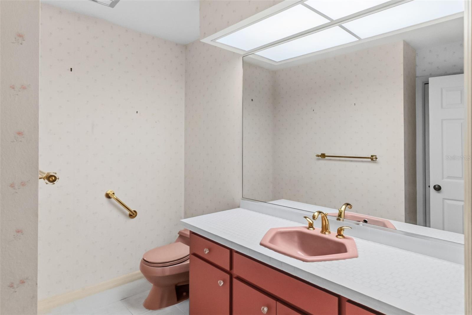 5122 KESTRAL PARK S, Sarasota, FL 34231