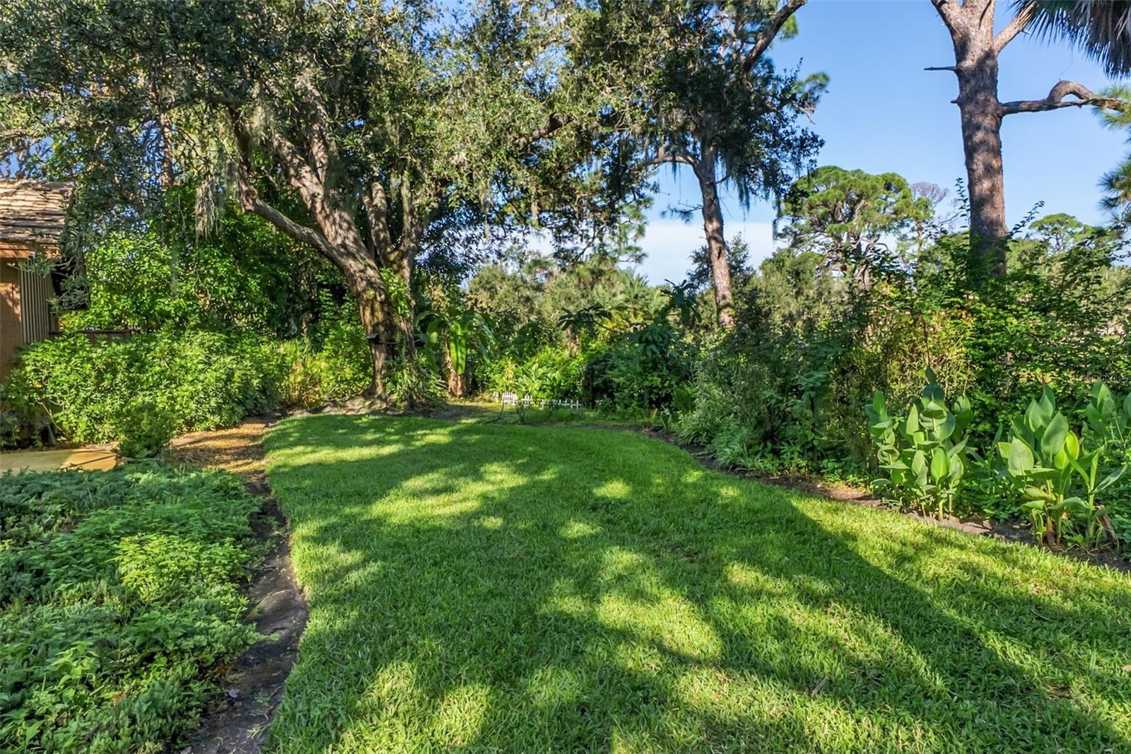 5122 KESTRAL PARK S, Sarasota, FL 34231