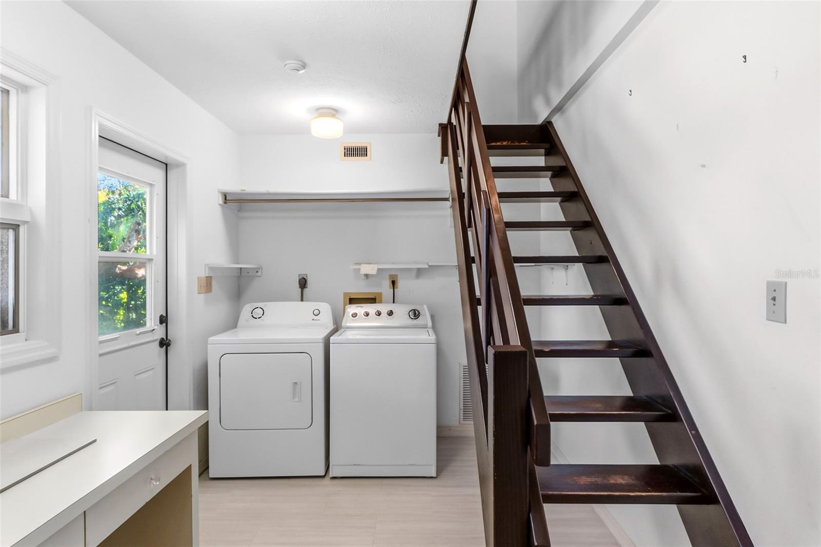 5122 KESTRAL PARK S, Sarasota, FL 34231