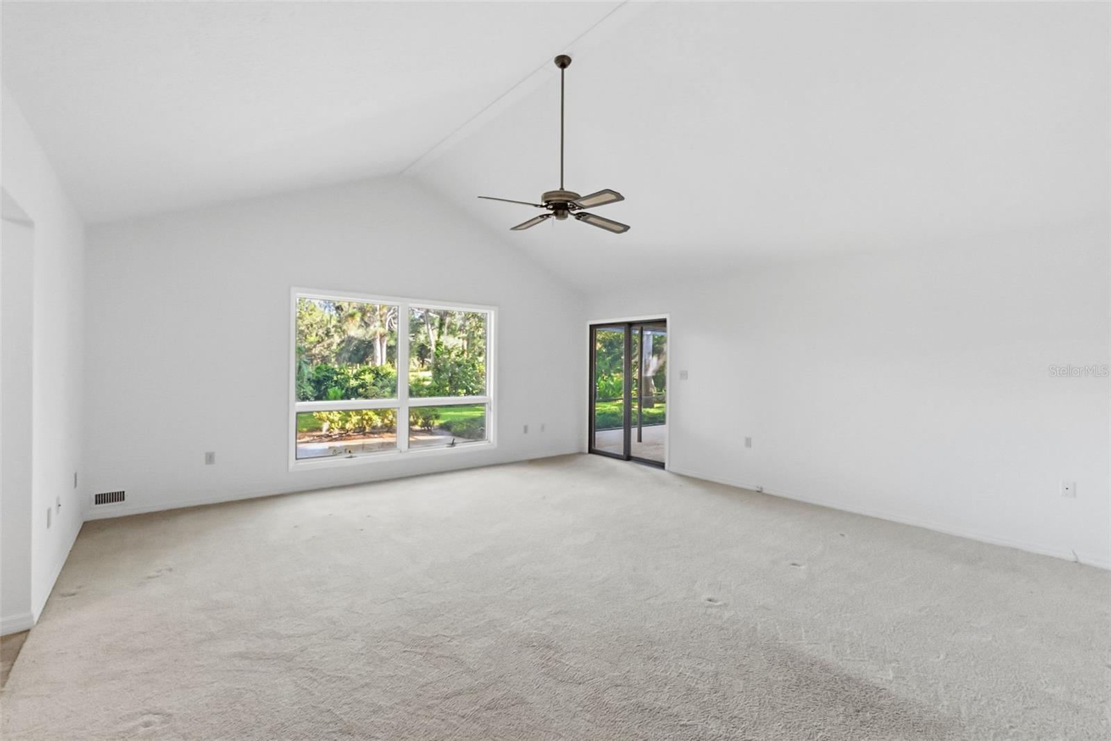 5122 KESTRAL PARK S, Sarasota, FL 34231