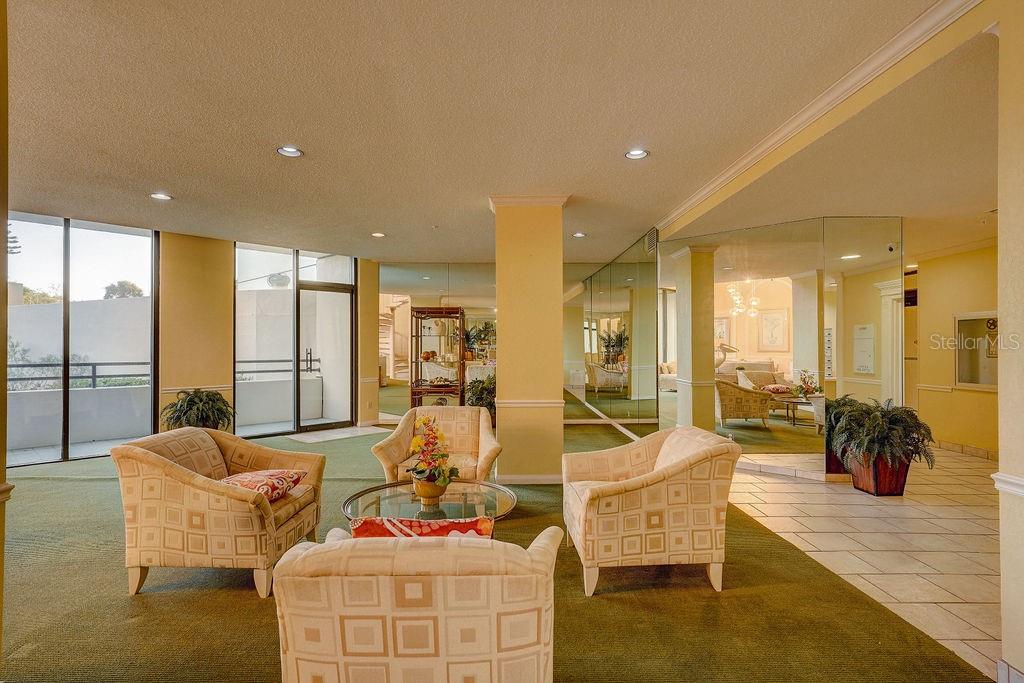 5940 PELICAN BAY PLAZA S, #203, Gulfport, FL 33707