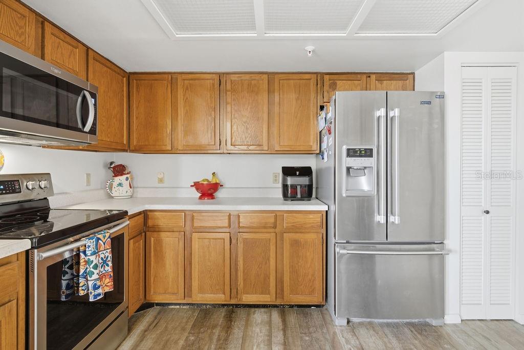 5940 PELICAN BAY PLAZA S, #203, Gulfport, FL 33707