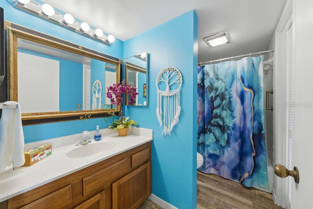 5940 PELICAN BAY PLAZA S, #203, Gulfport, FL 33707