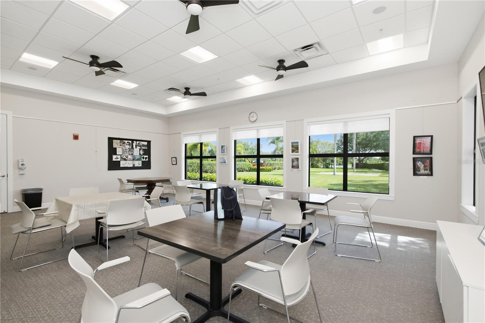 8013 STIRLING FALLS CIRCLE, Sarasota, FL 34243