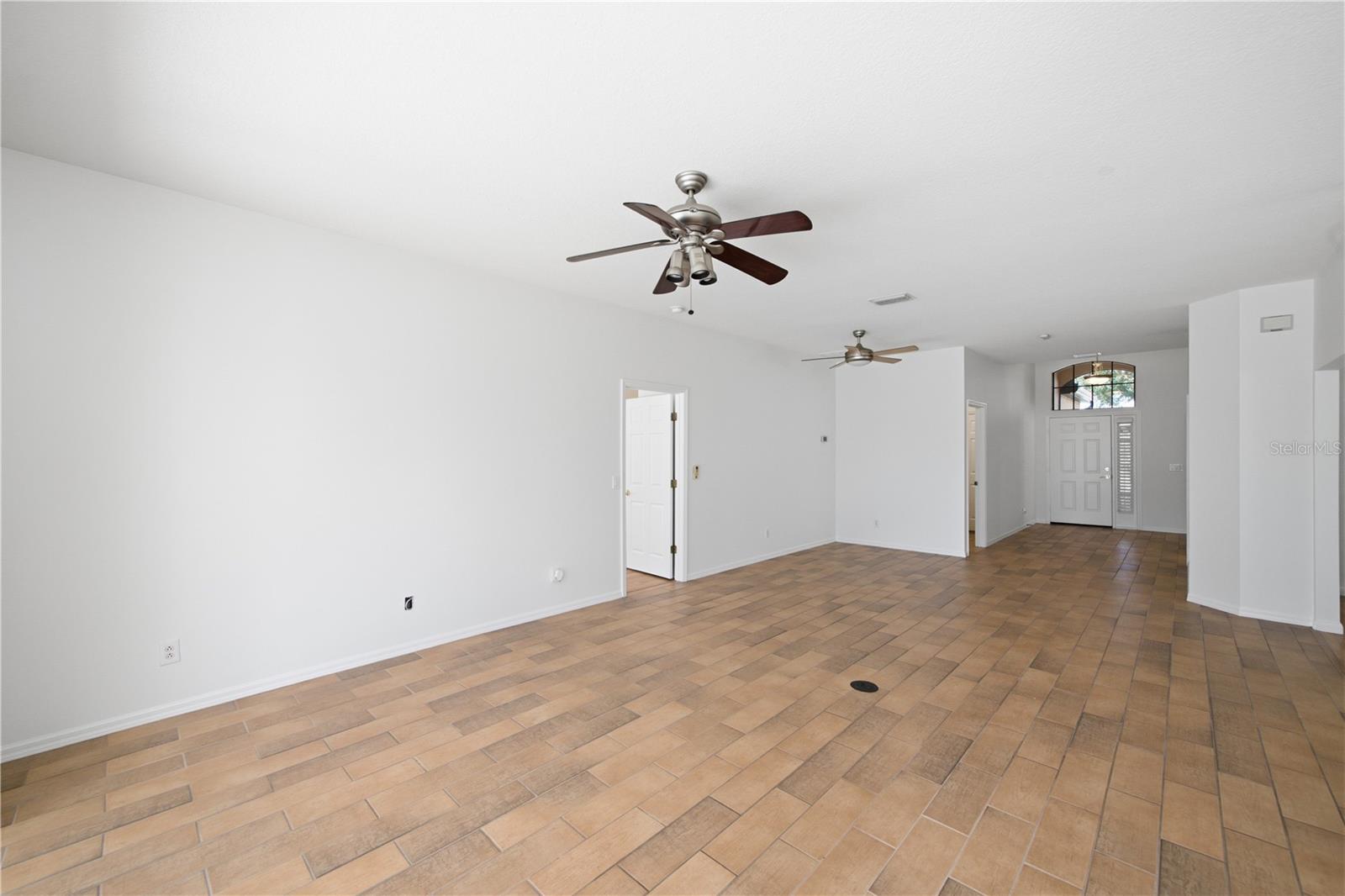 8013 STIRLING FALLS CIRCLE, Sarasota, FL 34243