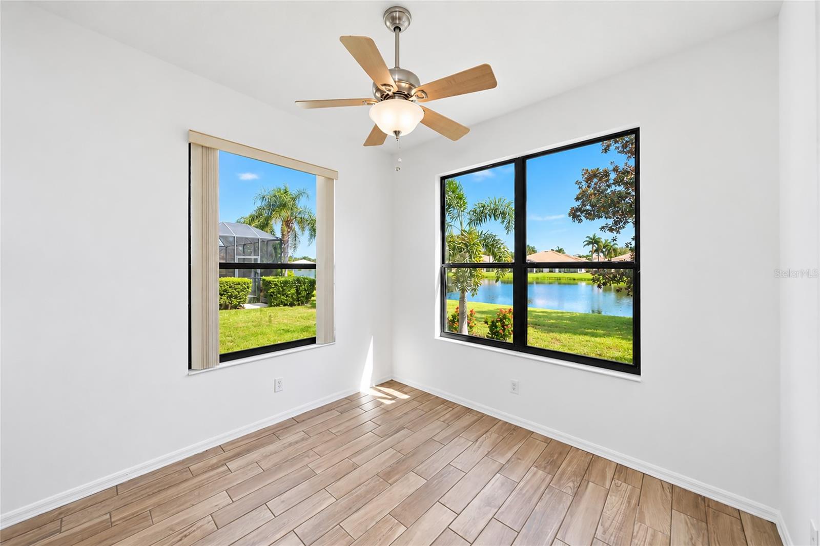 8013 STIRLING FALLS CIRCLE, Sarasota, FL 34243