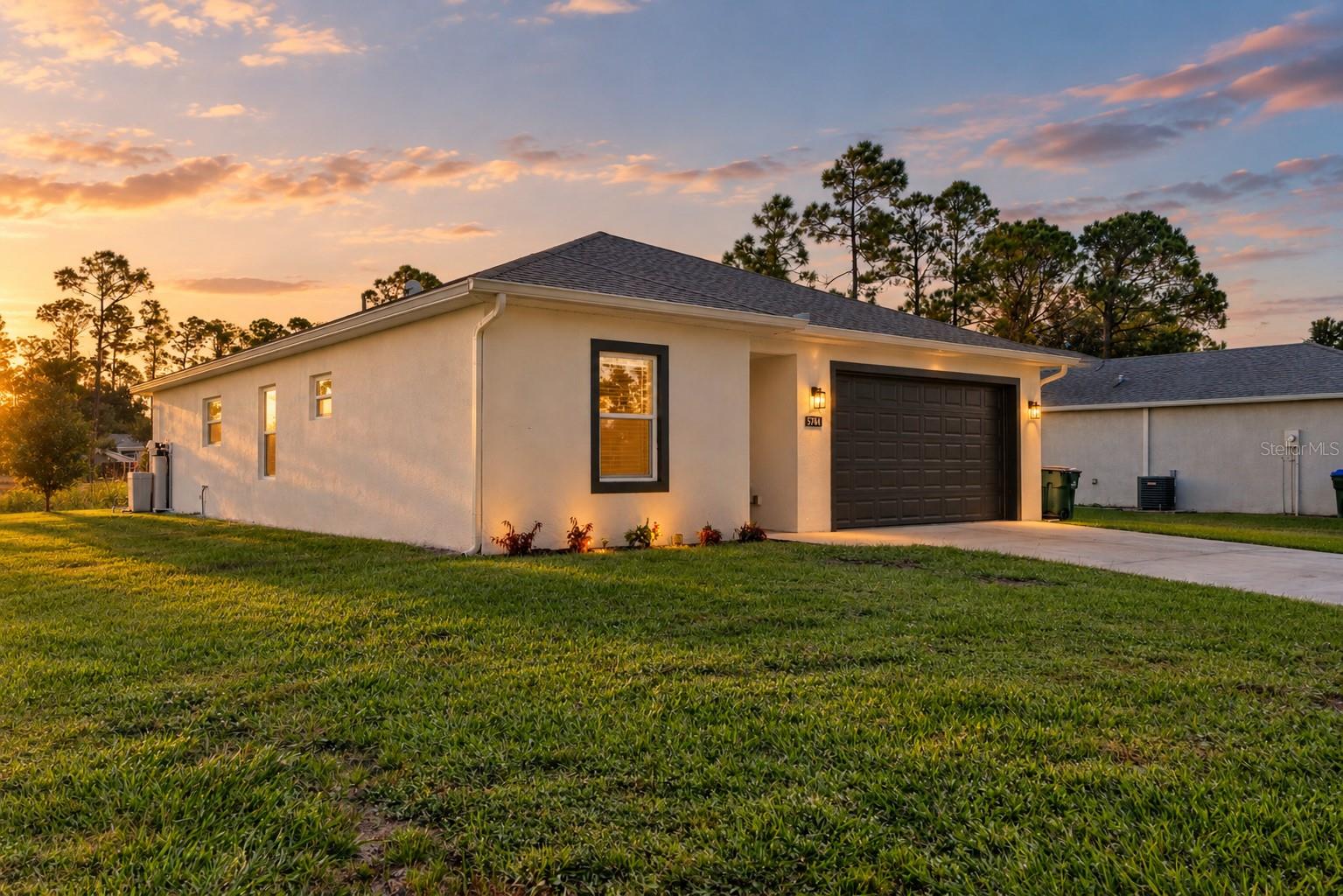 Side Elevation Side Elevation