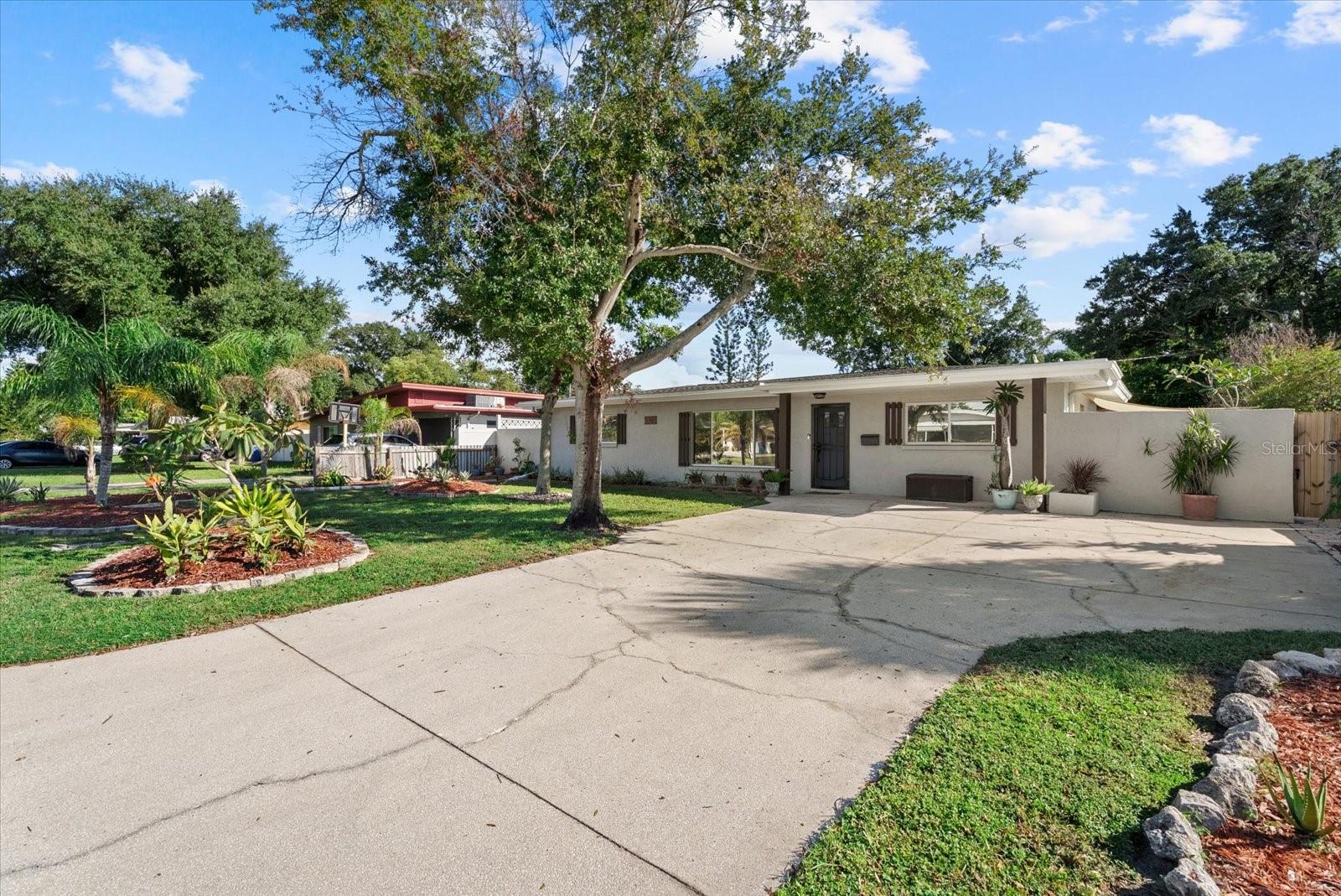 5766 37TH AVENUE N, St Petersburg, FL 33710 5766 37TH AVENUE N, St Petersburg, FL 33710